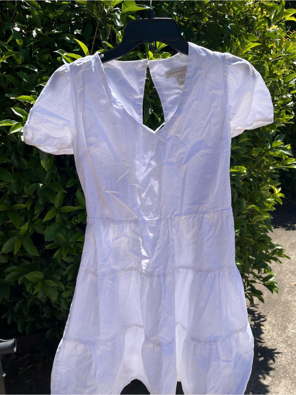 Monteau White Open-Back Tiered Dress
